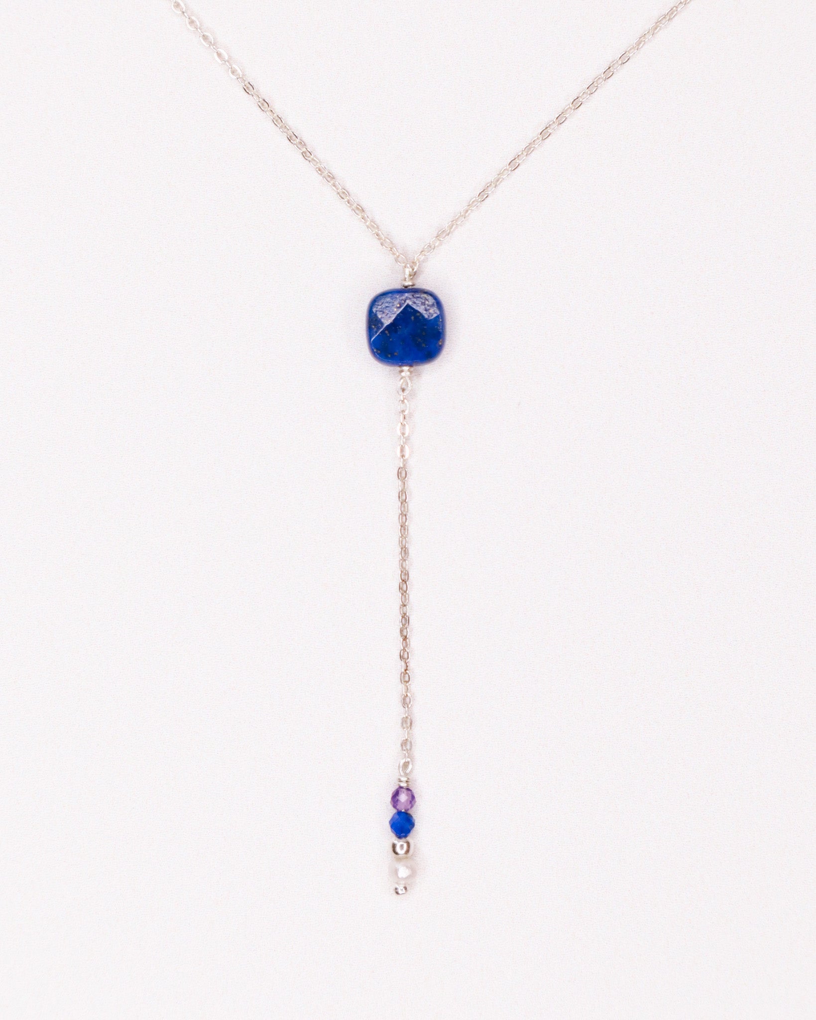 Iris - collier femme pendant cravate or ou argent et lapis lazuli