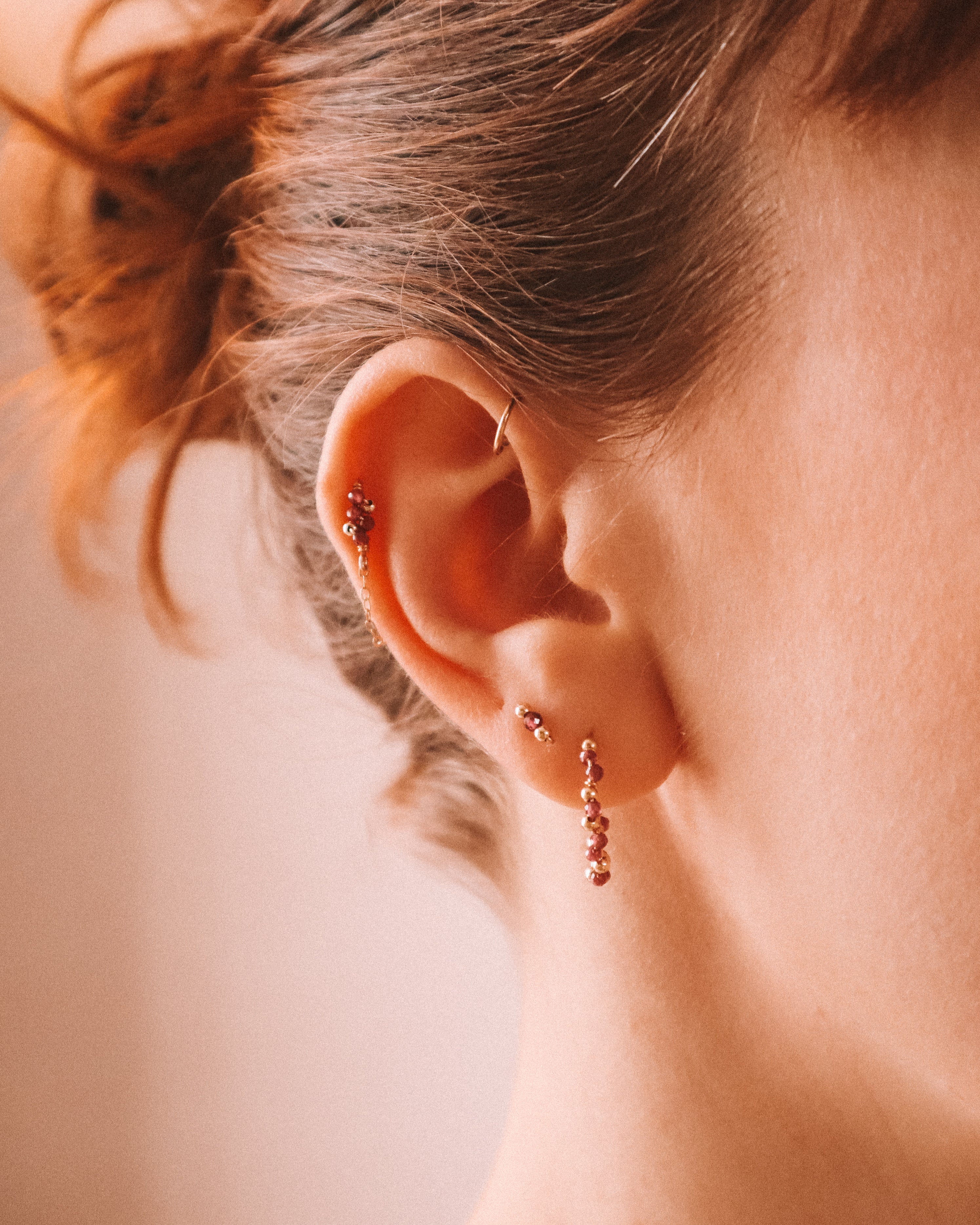 Love - Boucles d'oreilles puces grenat or ou argent