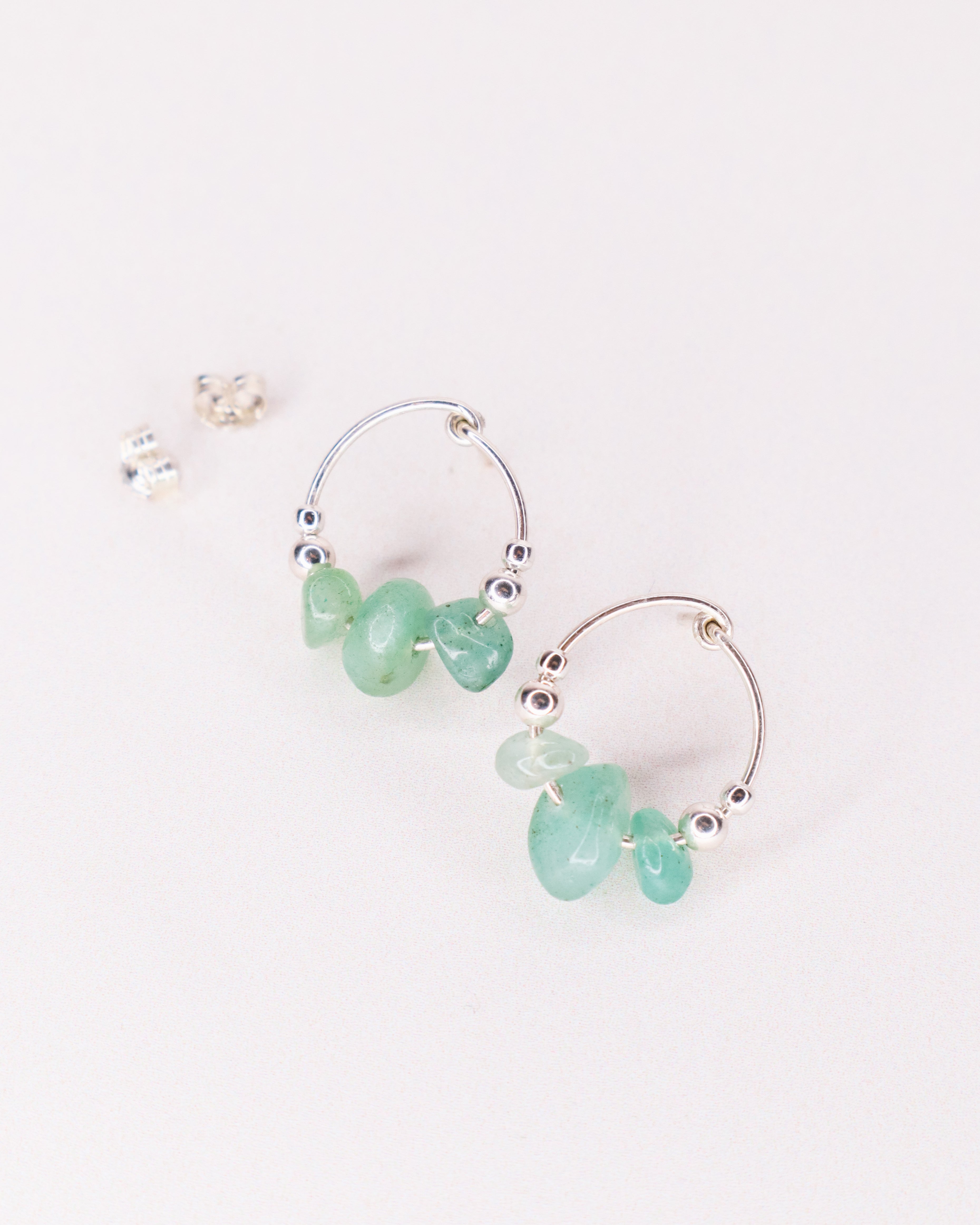 Nahon vert - Boucles d'oreilles femme puces rondes aventurine verte or argent