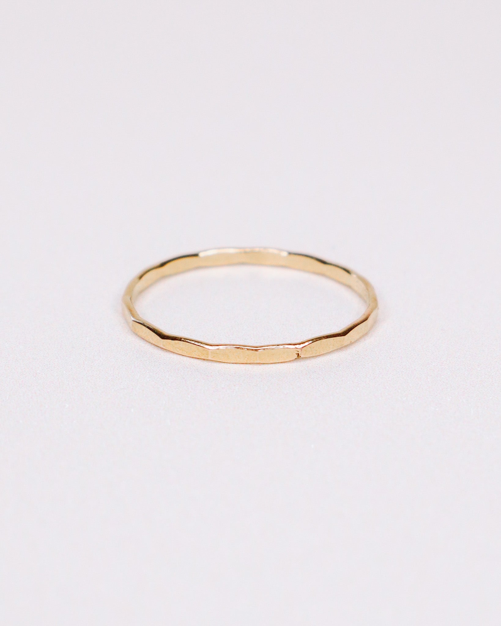 Po - bague martelée fine or ou argent