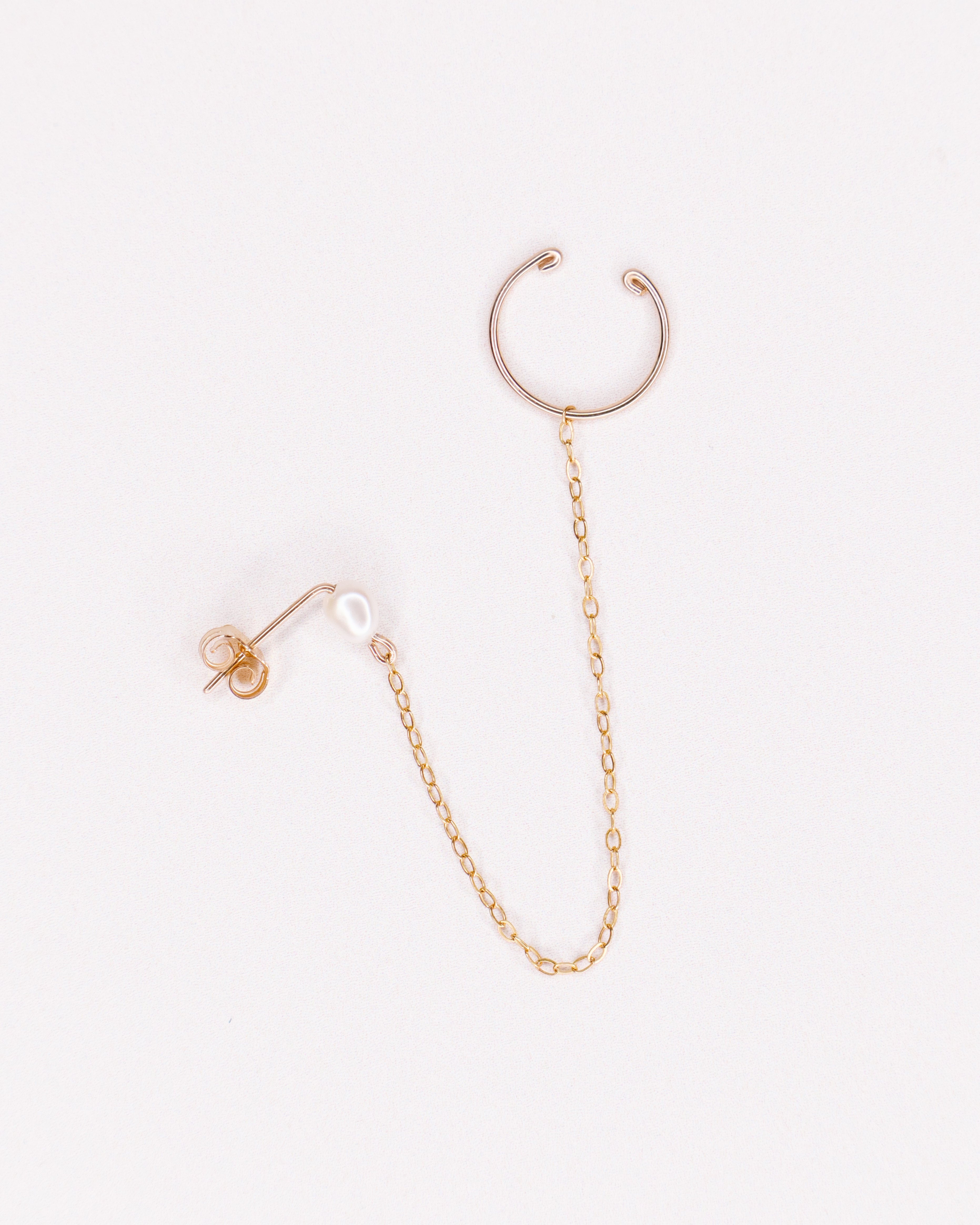 Tambora - faux piercing puces d'oreilles chaine perle de culture or argent