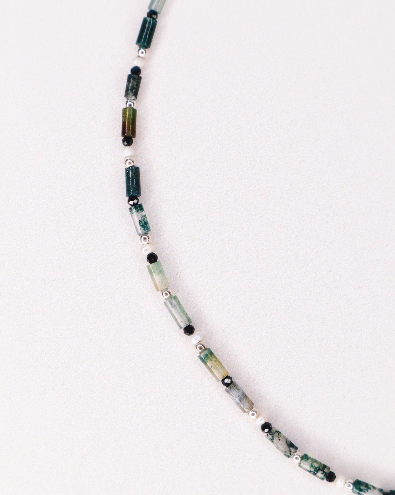 Yezidis vert - Collier court pierres homme agate mousse verte or argent