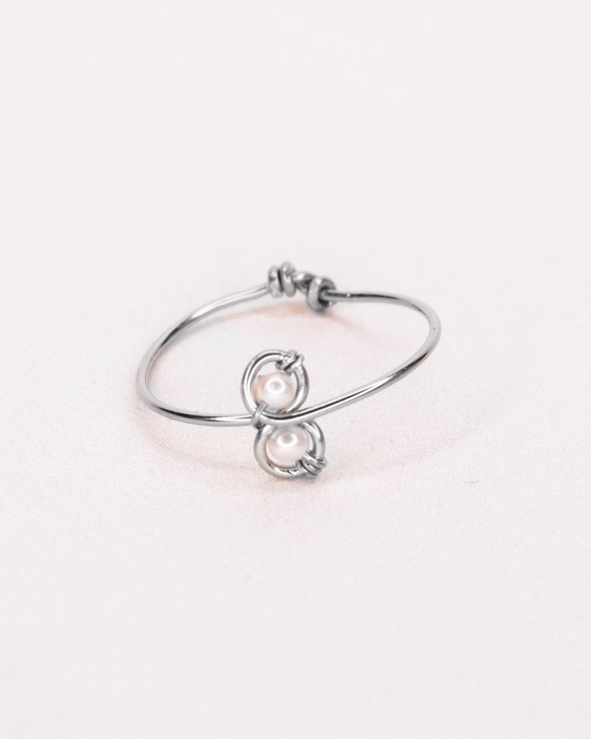 Bague En Argent Sterling Pour Femmes Avec Perle De 8 Mm Et Pierres CZ Bague En Argent Sterling Pour Femmes Avec Perle De 8 Mm Et Pierres CZ