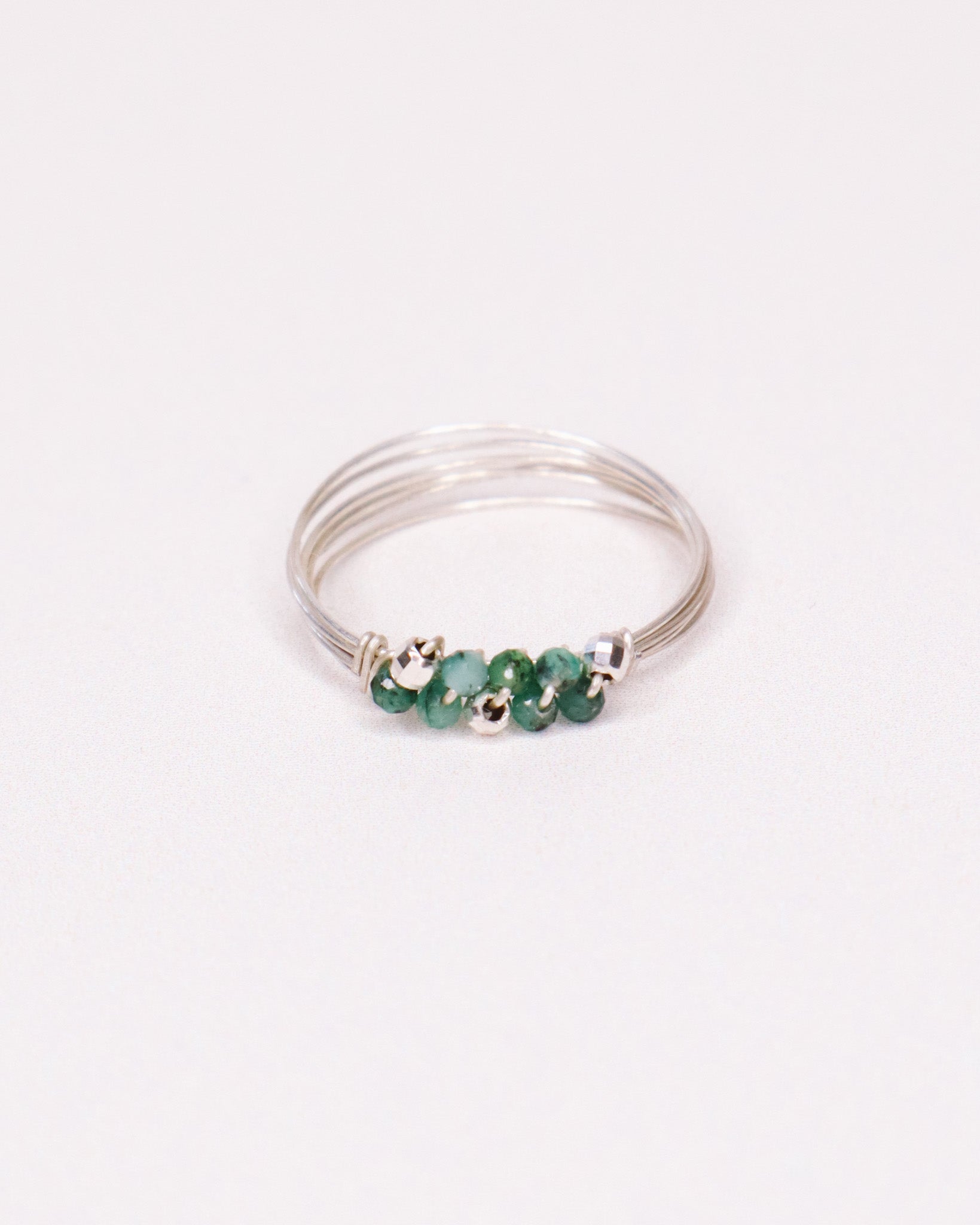 Andrea vert - Bague multirangs pierres precieuses d'emeraude verte or ou argent 