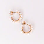 Beaume blanc - Boucles d'oreilles creoles precieuses en perle de culture blanche or ou argent 