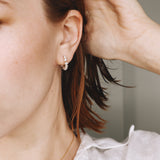 Beaume blanc - Boucles d'oreilles creoles precieuses en perle de culture blanche or ou argent 