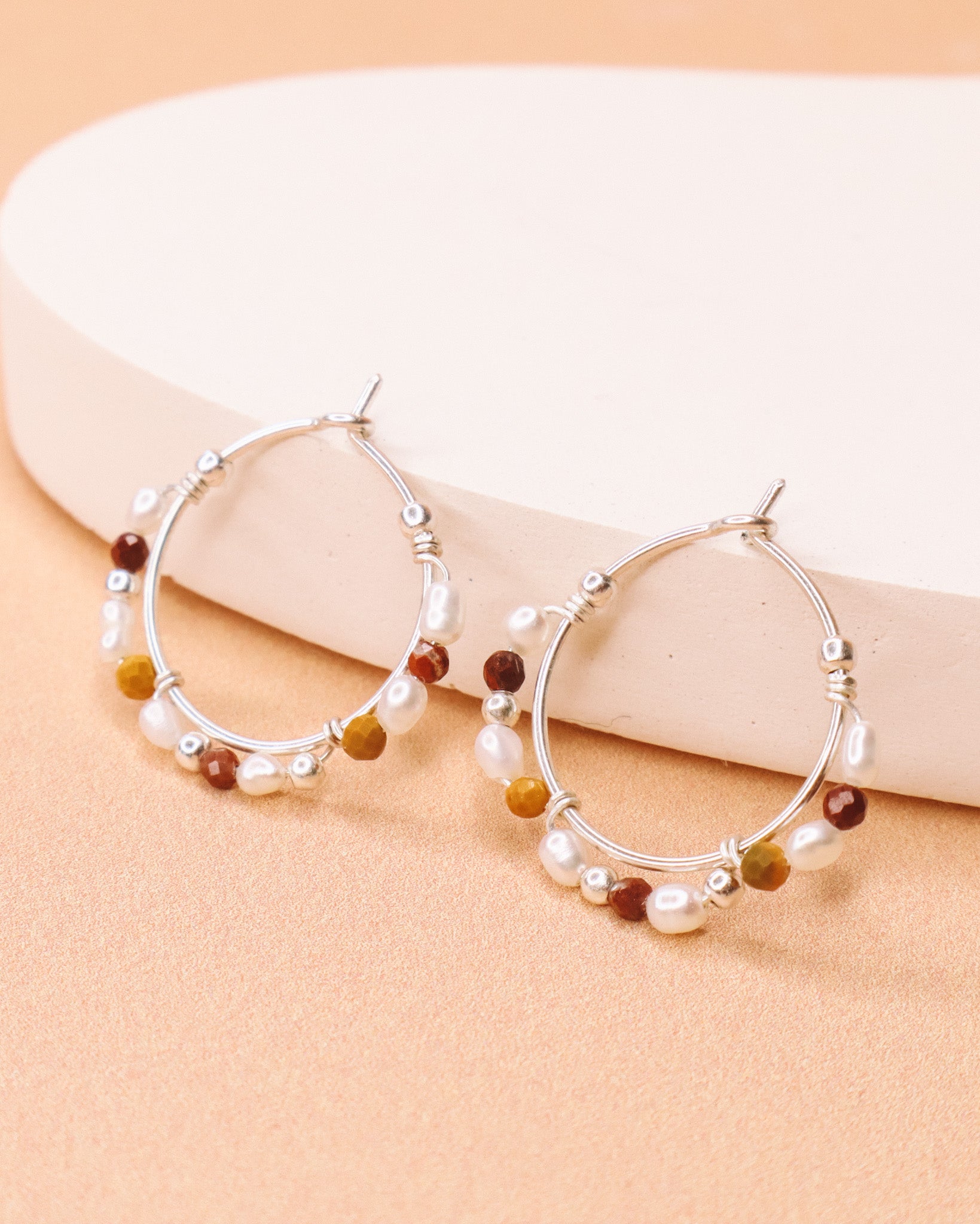 Giudecca - Boucles d'oreilles creoles femme perles de culture et jaspe or ou argent 