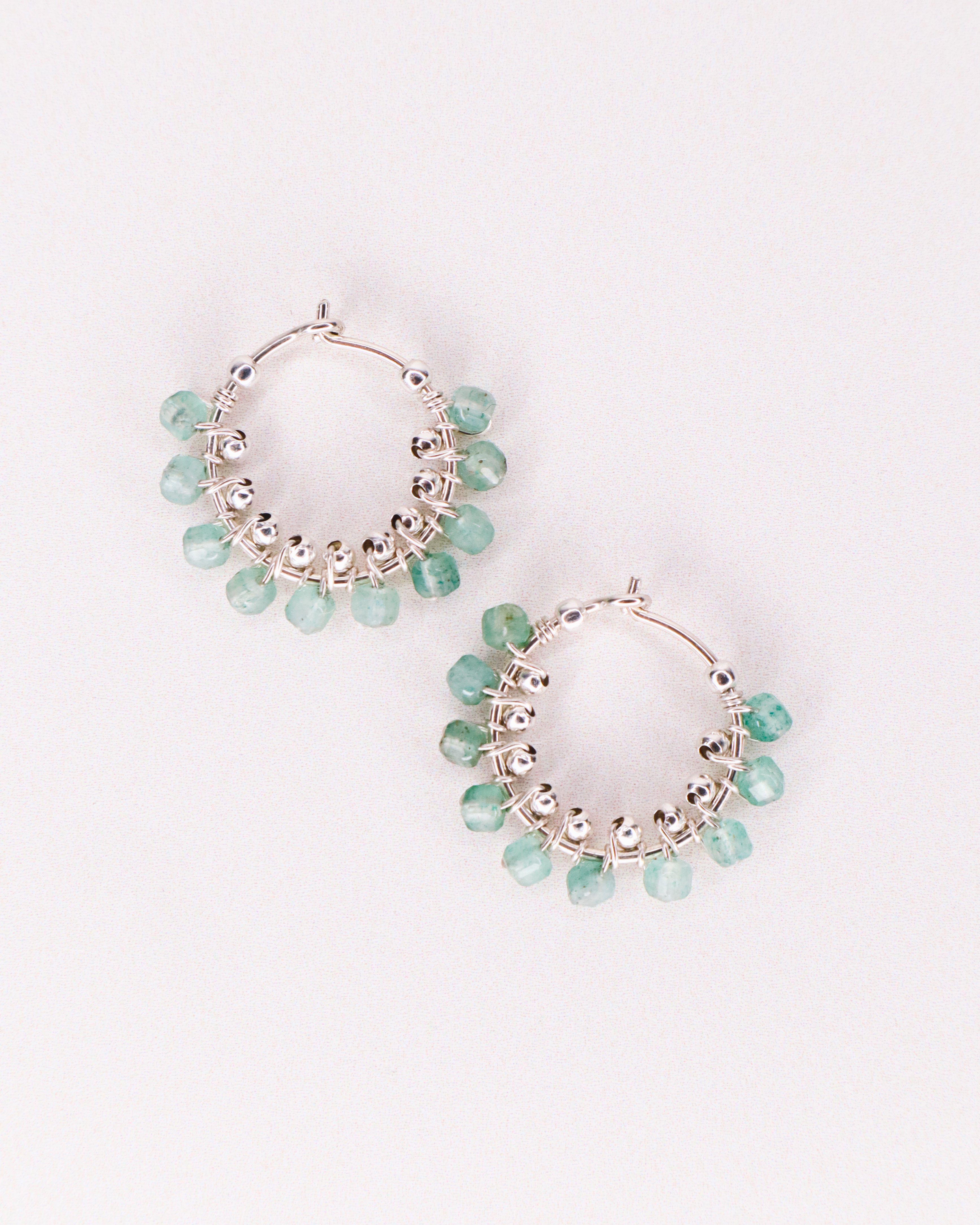 Liamone vert - Grandes boucles d'oreilles creoles tissees aventurines vertes or et argent 