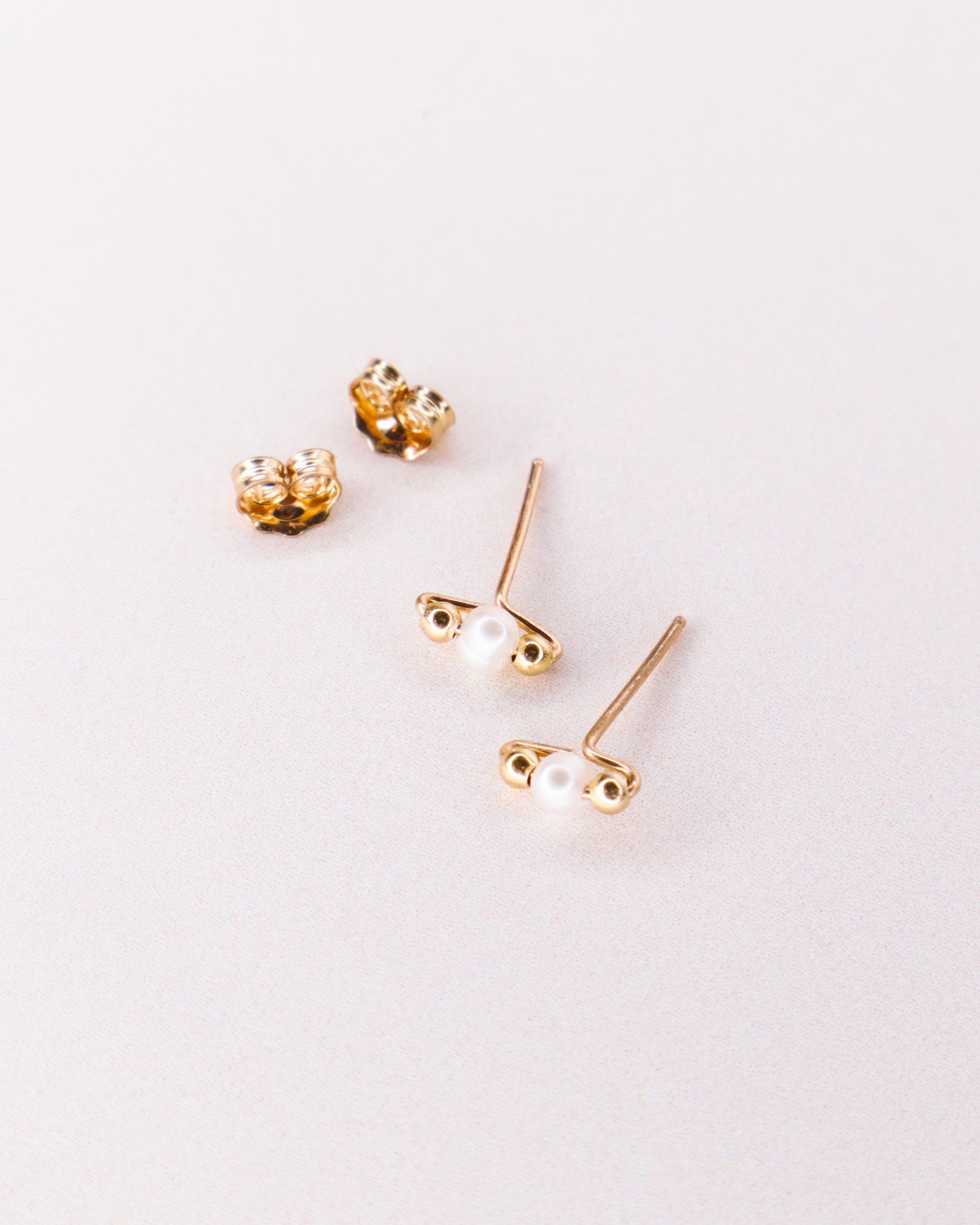 Loire blanc - Boucles d'oreilles puces perle de culture or ou argent 
