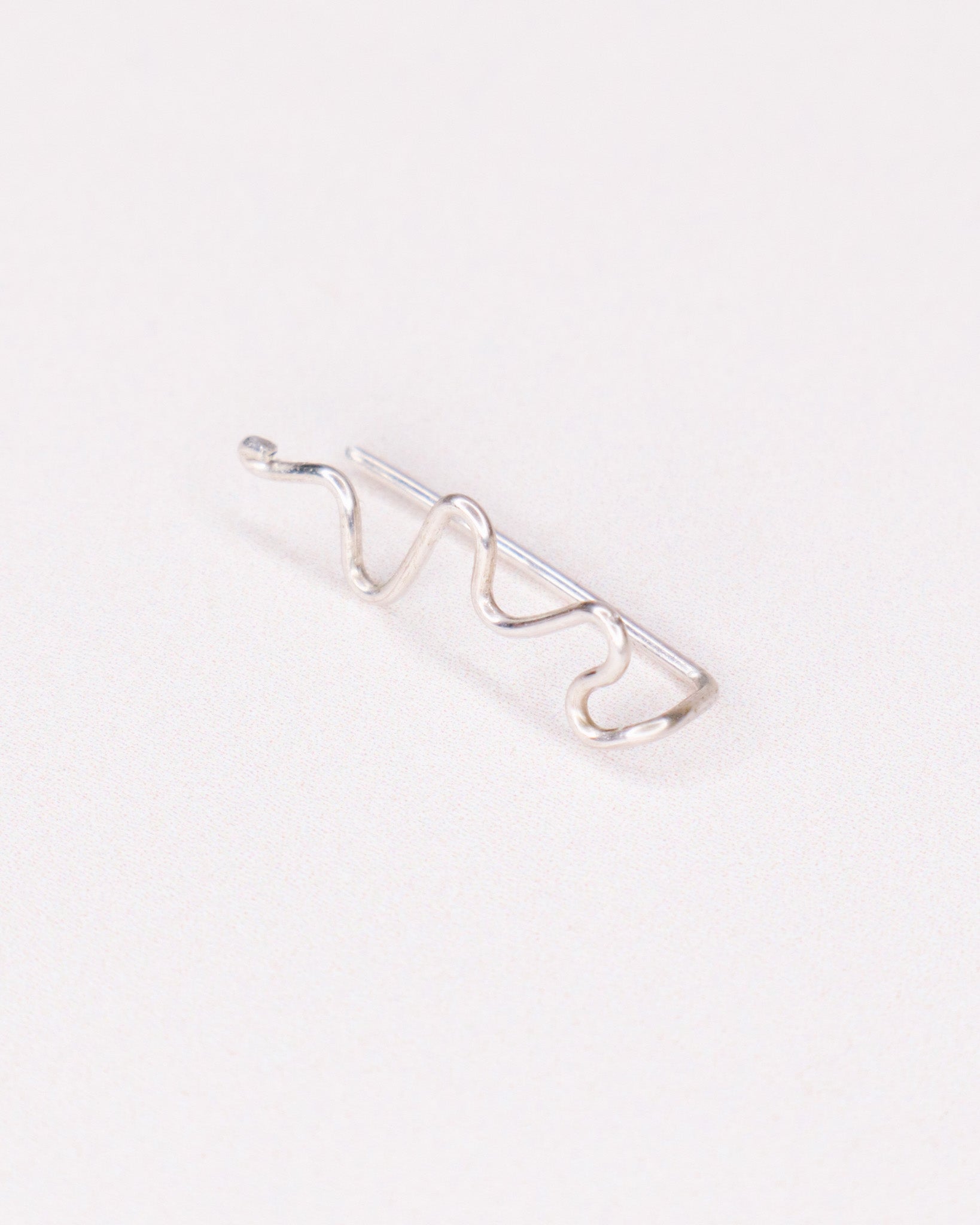 Nymphe - Boucle d'oreille grimpante serpent or ou argent 