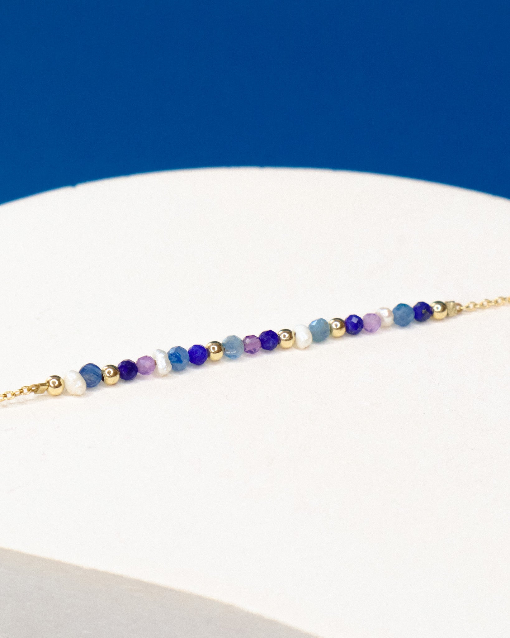 Céphée - bracelet chaine empierré lapis lazuli, améthyste et perle de culture or ou argent