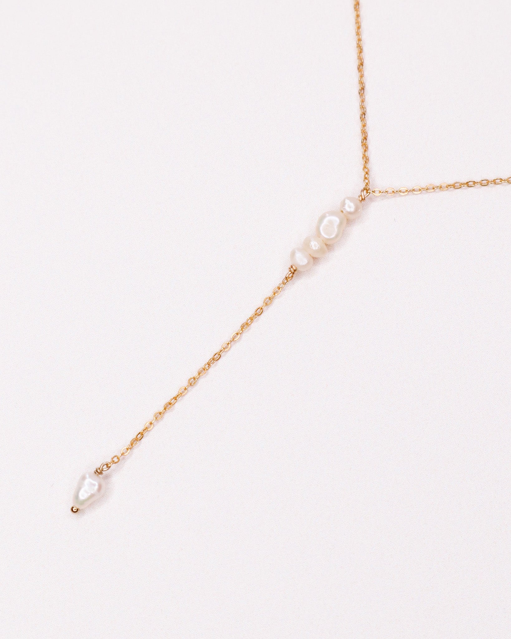 Usnea - collier femme pendant perles de culture or laminé ou argent