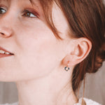 Argana - Boucles d'oreilles creoles personnalisables pierres precieuses de naissance or ou argent 