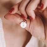 Pangaea - Collier personnalisable lettre et pierre precieuses de naissance et nacre or ou argent 